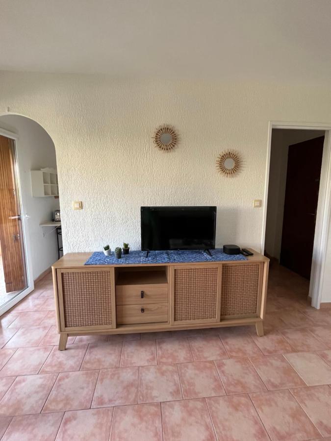 T2 Avec Terrasse & Parking A 5 Min Du Centre, 10 Min Des Plages Hyères Exterior foto